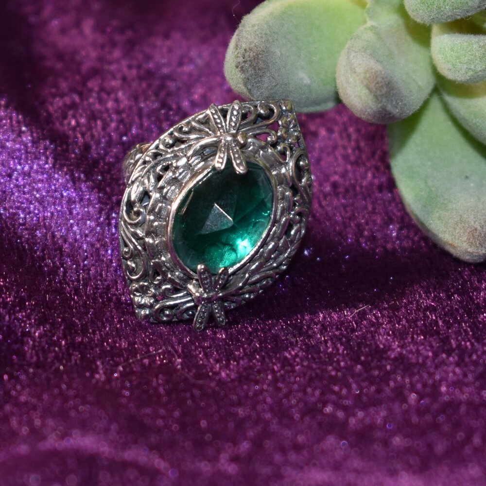 Emeraldine Quartz Ring